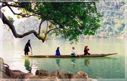 Du lịch hồ Pá Khoang
